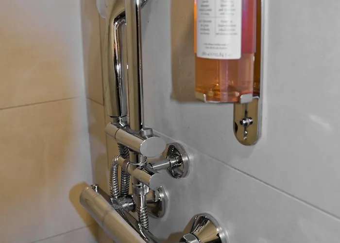 Piranum 招待所 3*